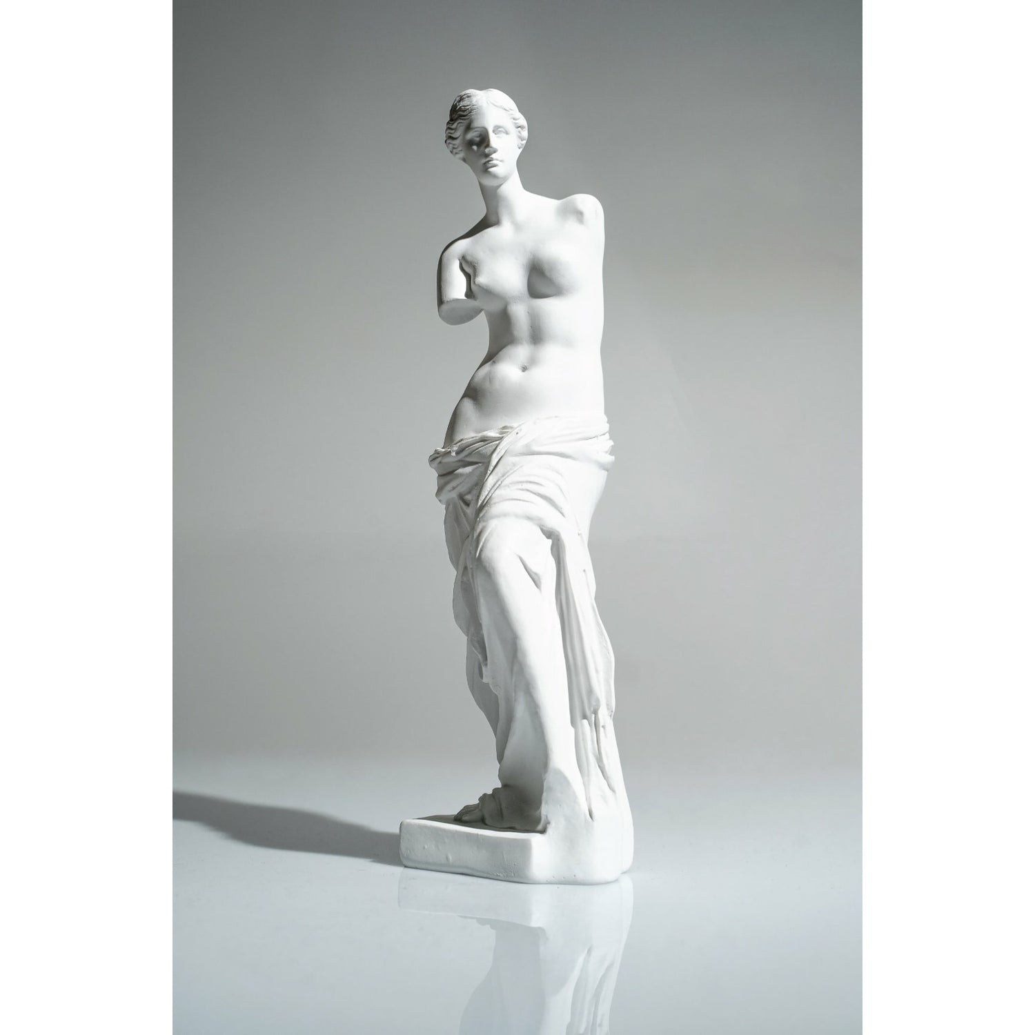 White Venus Body Sculpture - Our White Venus Body Sculpture is a timeless piece that’s an icon of Roman mythology.